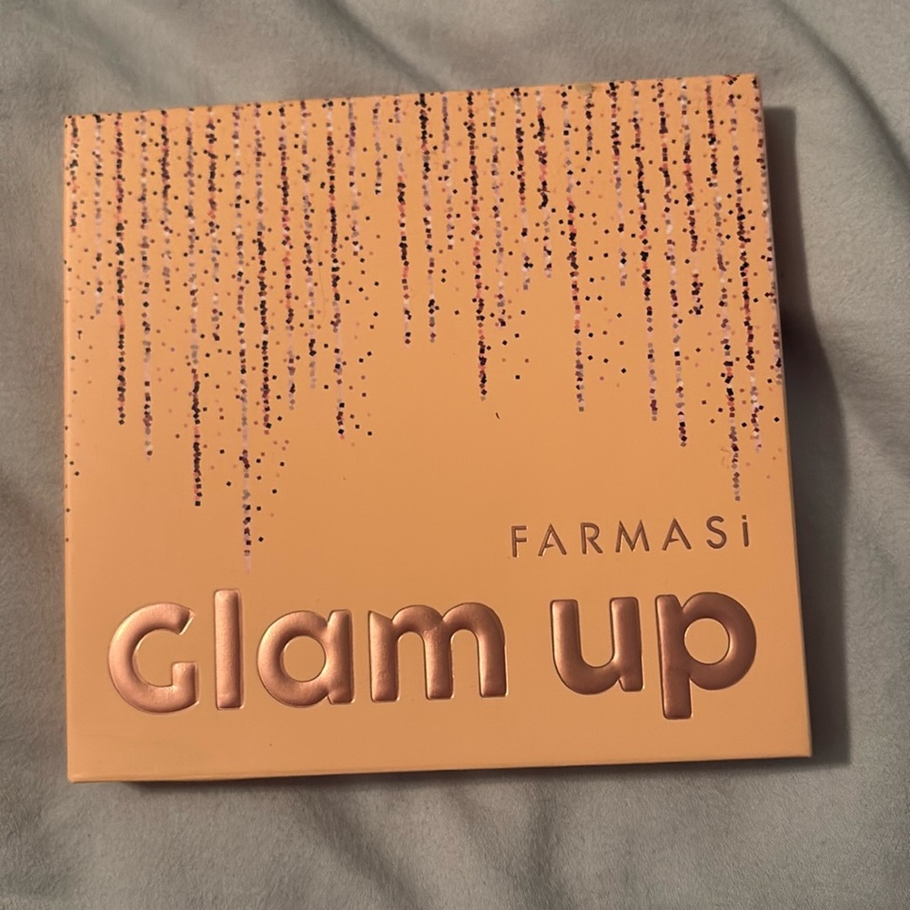 Farmasi Glam Up eyeshadow